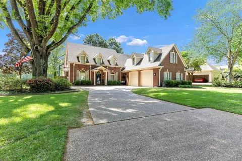 10295 W Shrewsbury Run, Collierville, TN 38017