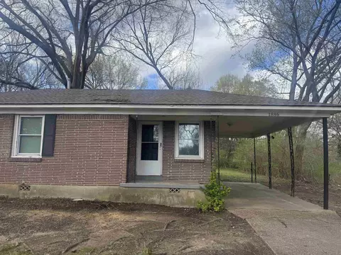 1886 Corning Ave, Memphis, TN 38127