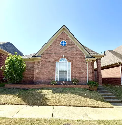 6833 Showboat Ln, Cordova, TN 38018