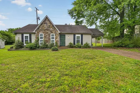 4831 Summitridge Dr, Memphis, TN 38128