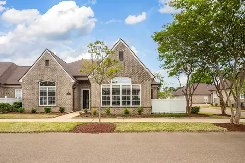 1369 Calumet Farms Dr #22, Collierville, TN 38017