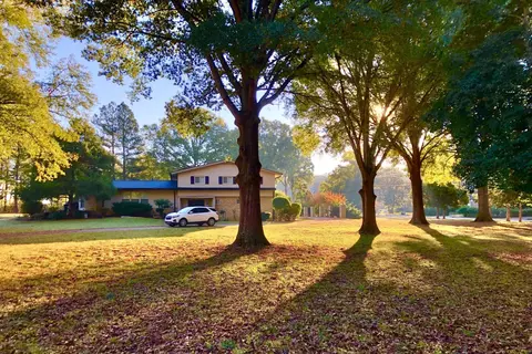 544 Peterson Lake Rd, Collierville, TN 38017