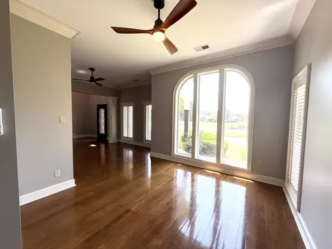 Living - 84 Eagle Trace Rd, Covington, TN 38019 photo 3 of 5