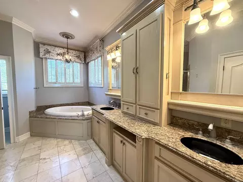 Bath - 84 Eagle Trace Rd, Covington, TN 38019 photo 2 of 5
