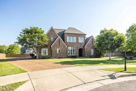 1466 Carmony Cv, Collierville, TN 38017