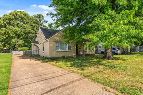 1093 N Watkins St, Memphis, TN 38107