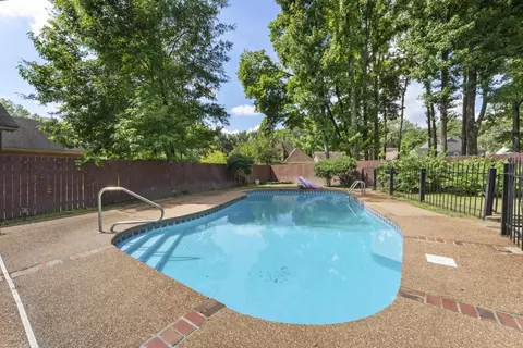 6683 Kirby Oaks Ln, Memphis, TN 38119
