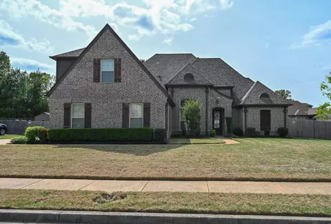 5093 Laurel Springs Dr, Memphis, TN 38125