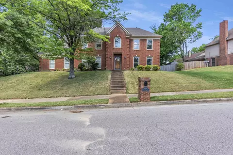 8596 Meadow Green Dr, Cordova, TN 38016
