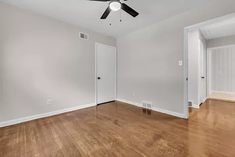 Bedroom - 4011 Comanche Rd, Memphis, TN 38118 photo 3 of 4