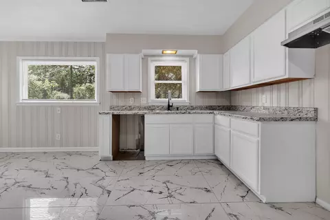 Kitchen - 4011 Comanche Rd, Memphis, TN 38118 photo 1 of 1