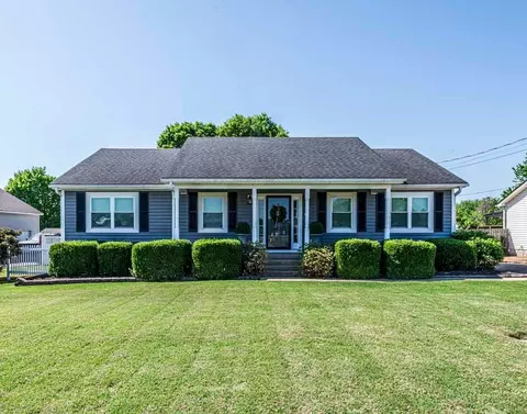 1163 Mclaughlin Dr, Munford, TN 38058