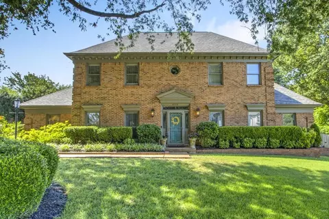 2880 Belfort Dr, Germantown, TN 38138