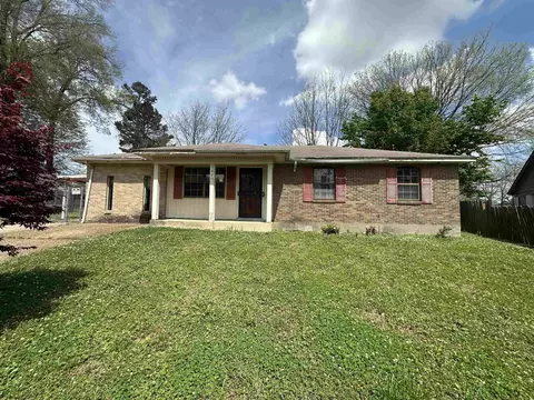 3420 Gladstone Cv, Memphis, TN 38128