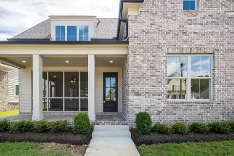 225 Freedom Ln, Rossville, TN 38066