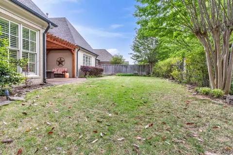 Exterior - 1218 Braystone Trl, Collierville, TN 38017 photo 4 of 8