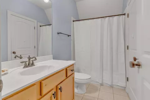 Bath - 1218 Braystone Trl, Collierville, TN 38017 photo 3 of 3