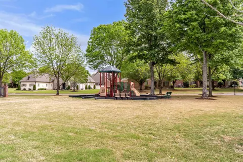 Exterior - 1218 Braystone Trl, Collierville, TN 38017 photo 8 of 8