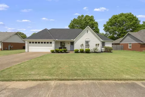 364 Rose Trellis Dr, Collierville, TN 38017