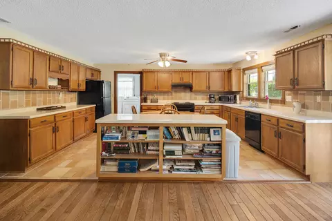 Kitchen - 115 Edenberg Dr, Collierville, TN 38017 photo 2 of 2