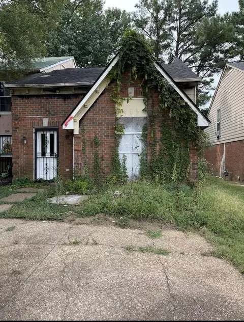 5557 Crepe Myrtle Dr, Memphis, TN 38115