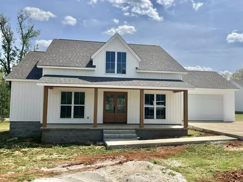 145 Paine Rd, Savannah, TN 38372