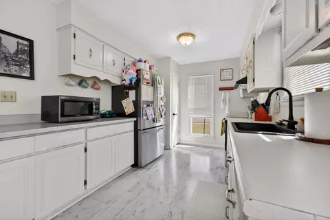 7200 Lamesa Ln, Bartlett, TN 38133