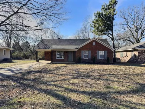 6791 Allen Dr, Horn Lake, MS 38637