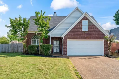 7007 Manslick Rd, Cordova, TN 38018