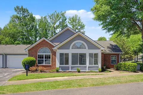 269 Oak Club Ln #10, Collierville, TN 38017