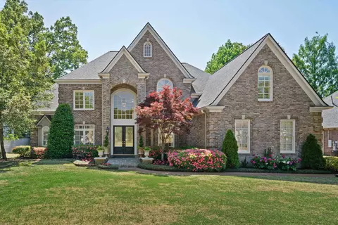 3333 Bedford Ln, Germantown, TN 38139