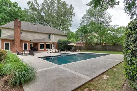 2085 Deerwoods Cv, Germantown, TN 38139