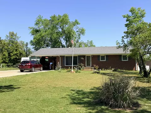 457 Vine St, Savannah, TN 38372