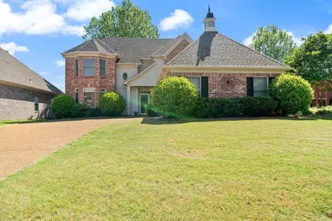 20 Pine Meadows Ln, Oakland, TN 38060