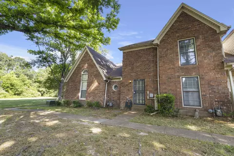 5951 Blakeview Dr, Bartlett, TN 38134