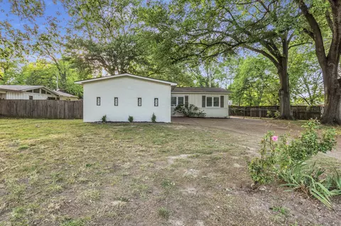 1778 Oakwood Dr, Memphis, TN 38116