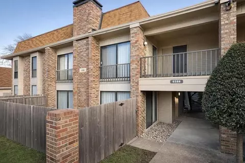 6588 S Poplar Woods #2, Germantown, TN 38138