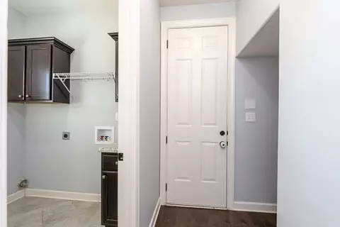 Entry Way - 7116 Grassland Cv, Arlington, TN 38002 photo 3 of 3