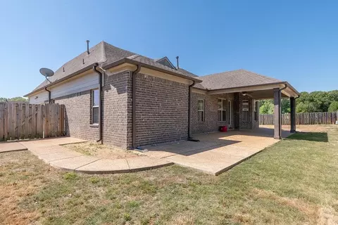 Exterior - 7116 Grassland Cv, Arlington, TN 38002 photo 2 of 3