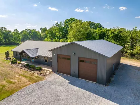 1095 88 Hwy E, Bells, TN 38006