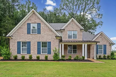 7036 Walker Farms Dr, Lakeland, TN 38002