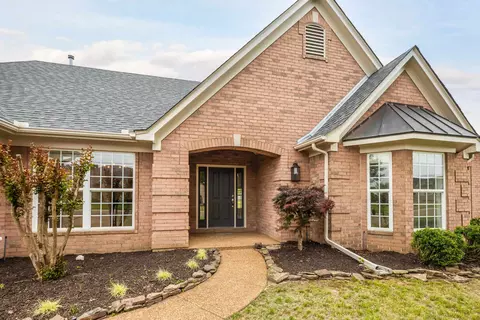 115 Lewis Fairway Cir, Oakland, TN 38060