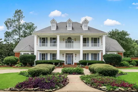 3487 Classic Dr, Memphis, TN 38125
