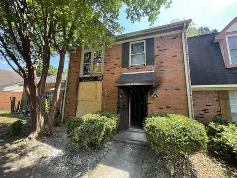 6983 Crestridge Rd, Memphis, TN 38119