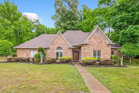 8752 E Carrollwood Ln, Cordova, TN 38016