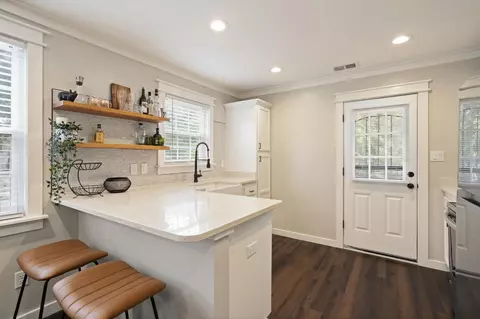 Entry Way - 4370 Given Ave, Memphis, TN 38122 photo 1 of 3