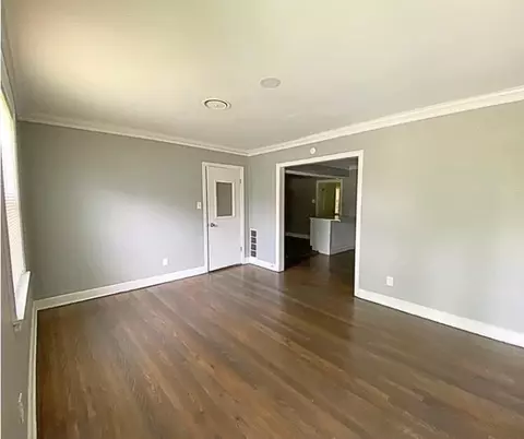 Living - 2282 Devoy Ave, Memphis, TN 38108 photo 2 of 2