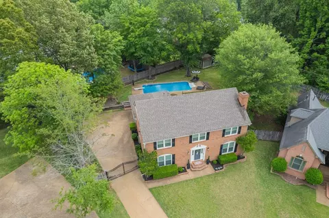 150 Leaf Trail Ct, Cordova, TN 38018
