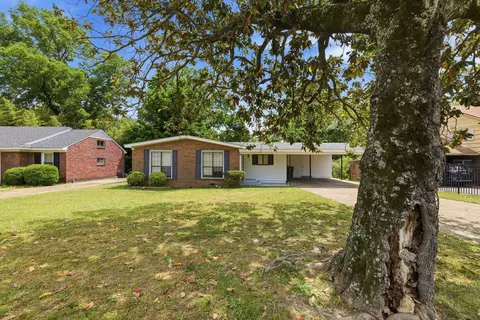 727 Crescent Rd, Memphis, TN 38116