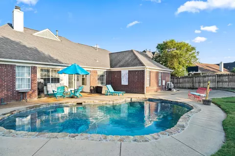 9794 Kingsridge Dr, Lakeland, TN 38002